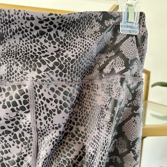 AR-33 leggings - Picture 3 of 6